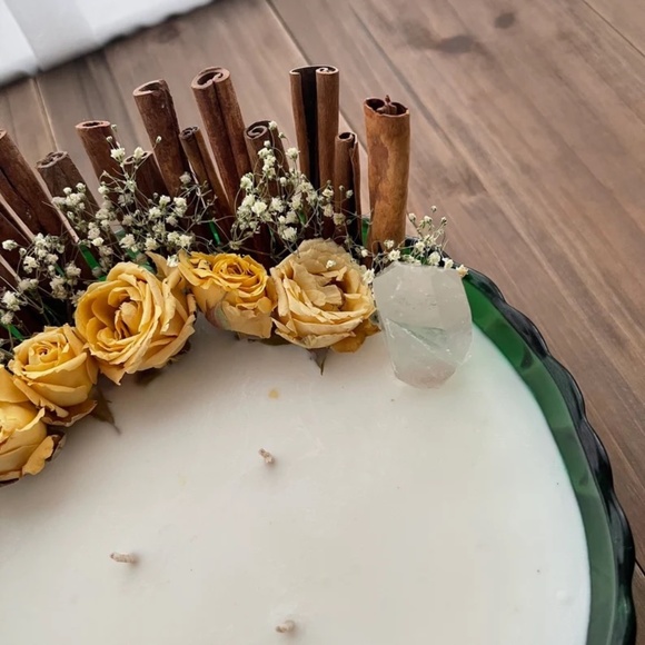 Christmas Tree Candle - Christmas Candle - Soy Wax Candle - Holiday Candle - Picture 6 of 7